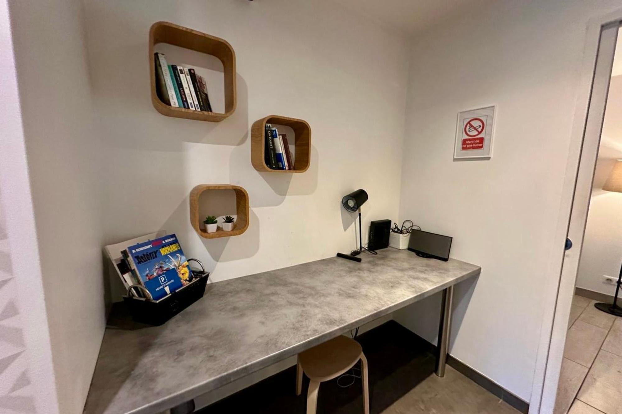 Le Jardinet - With Office In The City Center! كاستيلنو-لو-ليه المظهر الخارجي الصورة